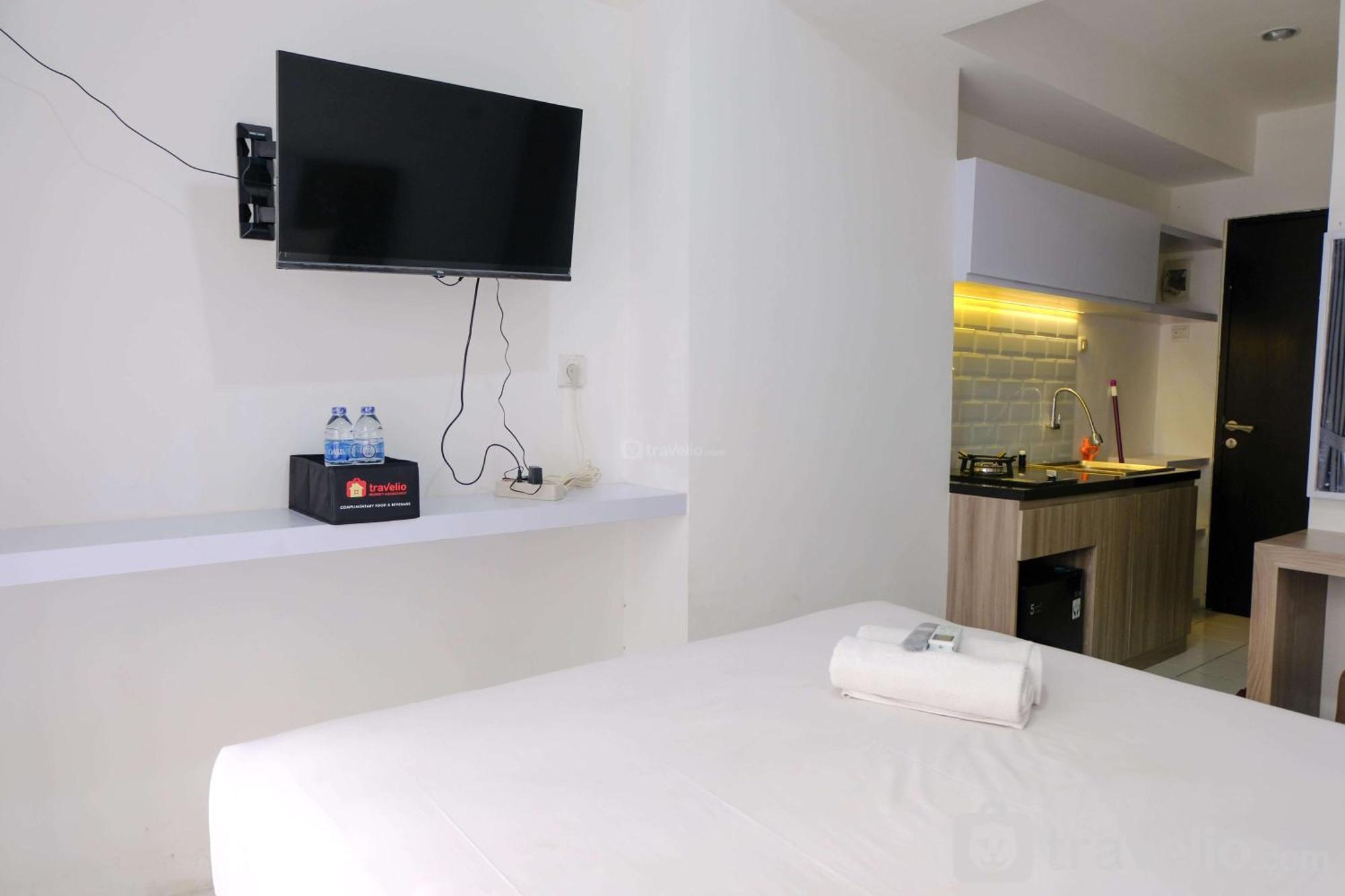 At Grand Afrika By Travelio Apartemen