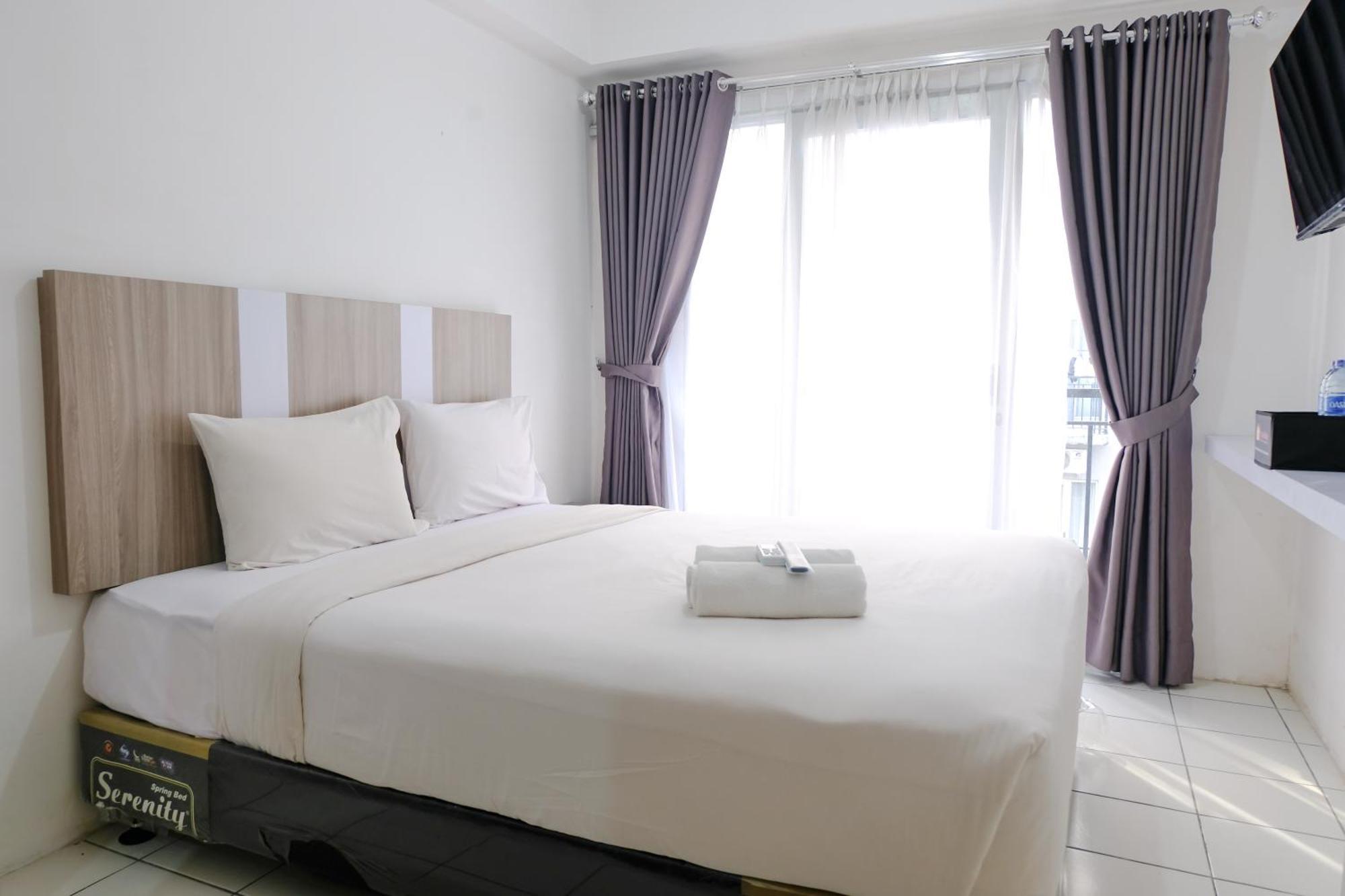 At Grand Afrika By Travelio * Bandung